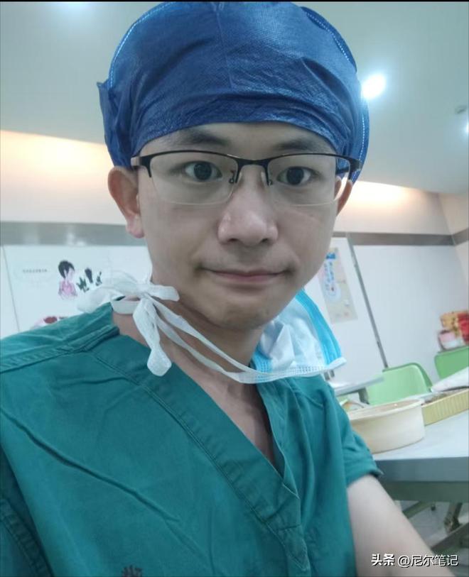 楼身亡湘雅二医院罗帅宇去世已一周年瓦力棋牌游戏实名举报副院长后离奇坠(图15)